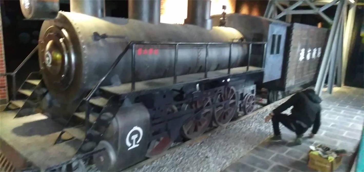 龙胜蒸汽火车模型